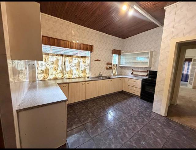 3 BEDROOM HOUSE FOR SALE IN DALVIEW